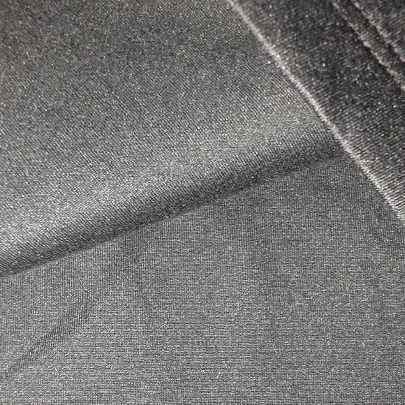 Nike Black Long Sleeve Crewneck Top - NWT (LS26) - Picture 13 of 13